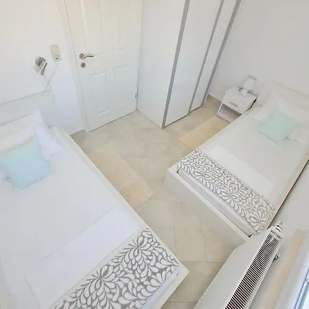 Anka Apartment *